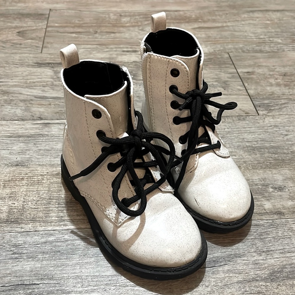 Size 8 toddle girls fashion boots